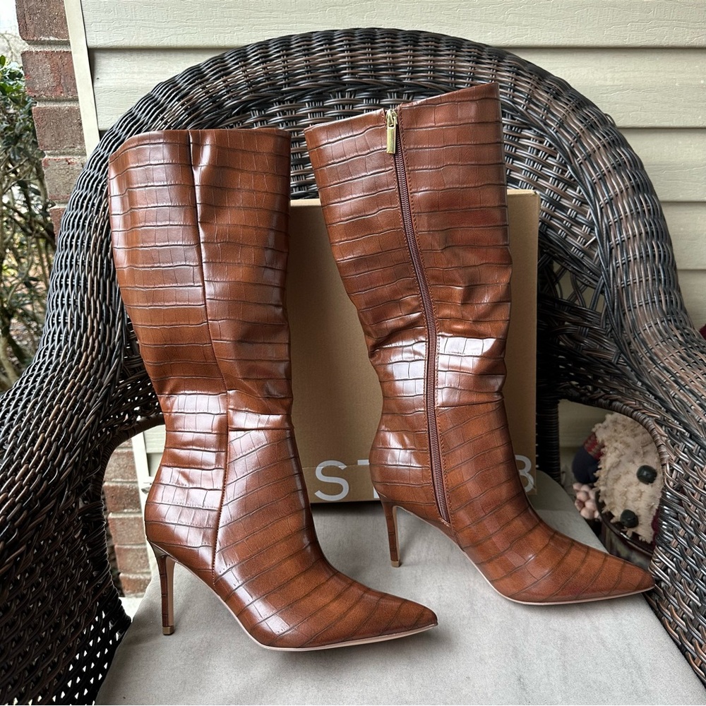 JustFab Khloy Leather Brown Tall Heeled Boots 9 - Picture 2 of 12